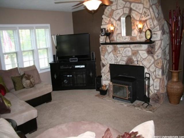 207 E 100 N, Kaysville, UT 84037 — photo 3