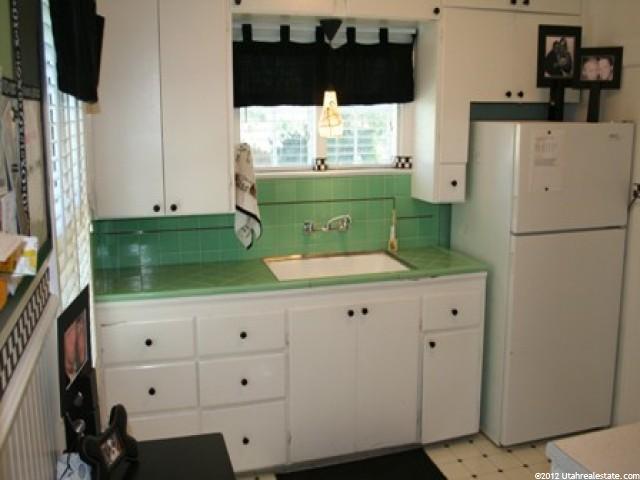 207 E 100 N, Kaysville, UT 84037 — photo 5