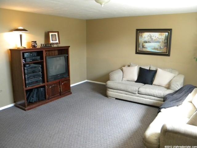 2379 S 325 W, Clearfield, UT 84015 — photo 9