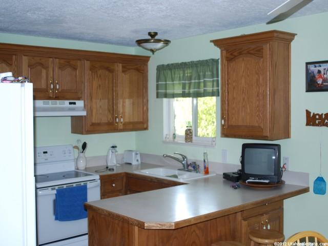 889 N 200 W, Brigham City, UT 84302 — photo 8