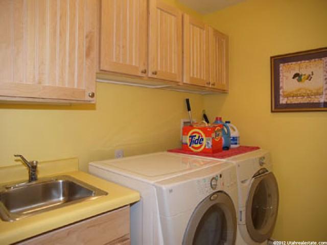 989 E Majesty Cir, Sandy, UT 84094 — photo 11