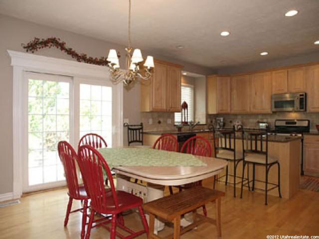 989 E Majesty Cir, Sandy, UT 84094 — photo 5