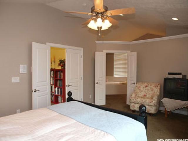 989 E Majesty Cir, Sandy, UT 84094 — photo 6