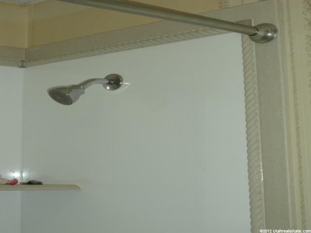 396 W 4200 N, Pleasant View, UT 84414 — photo 9