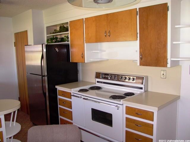 1567 Oak St, Ogden, UT 84401 — photo 3