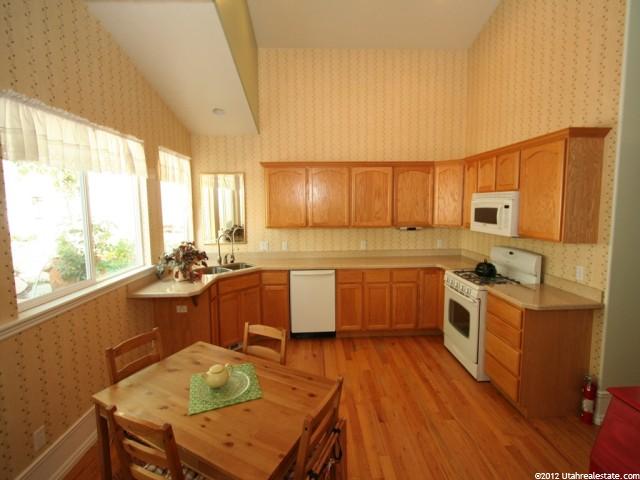 1161 E Parkstone Dr, Draper, UT 84020 — photo 2