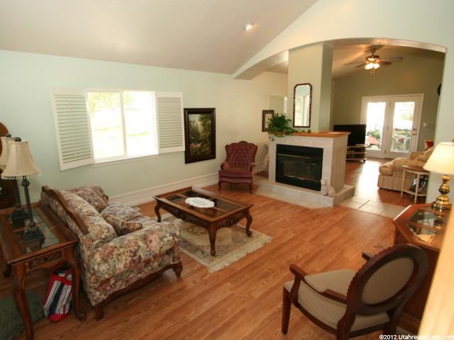 1161 E Parkstone Dr, Draper, UT 84020 — photo 4