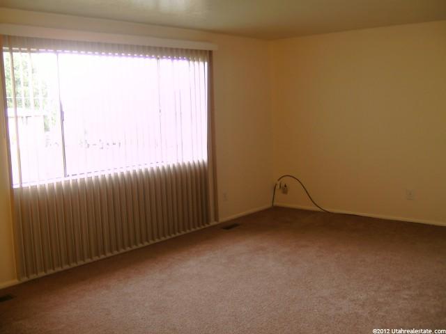 1024 N 1000 W, Clinton, UT 84015 — photo 2