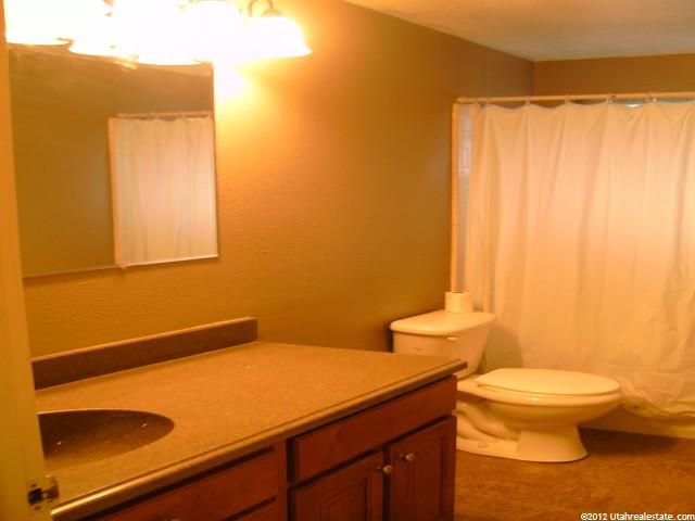 1024 N 1000 W, Clinton, UT 84015 — photo 5