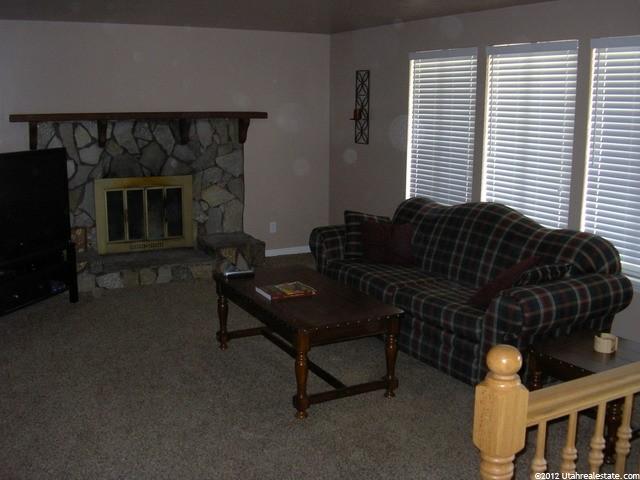 545 N Owen Ave, Layton, UT 84041 — photo 2