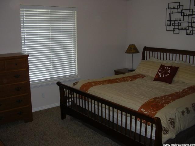 545 N Owen Ave, Layton, UT 84041 — photo 5