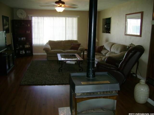 490 W 500 S, Vernal, UT 84078 — photo 2