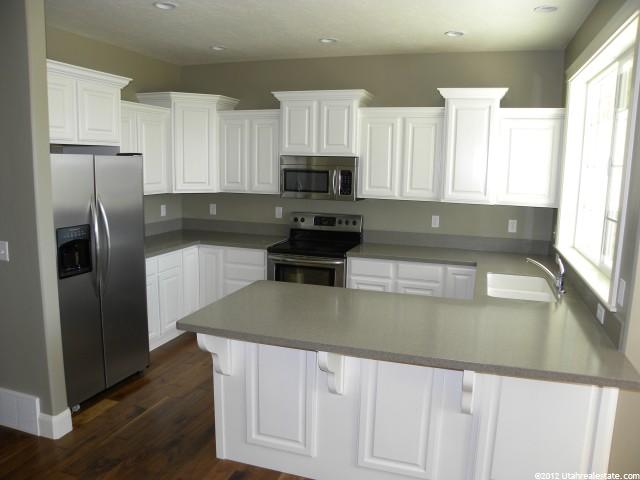 452 Hawthorne Dr, Providence, UT 84332 — photo 2
