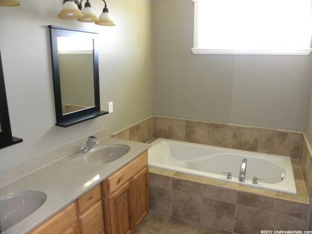 452 Hawthorne Dr, Providence, UT 84332 — photo 6