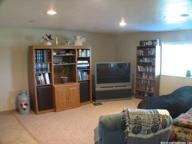 1410 S 25 E, Perry, UT 84302 — photo 9
