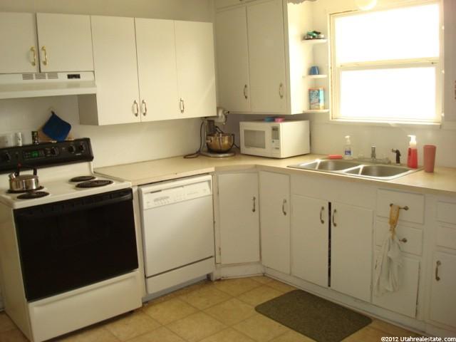 342 N Tremont St, Tremonton, UT 84337 — photo 4