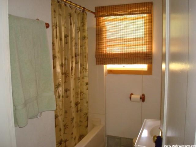 342 N Tremont St, Tremonton, UT 84337 — photo 7