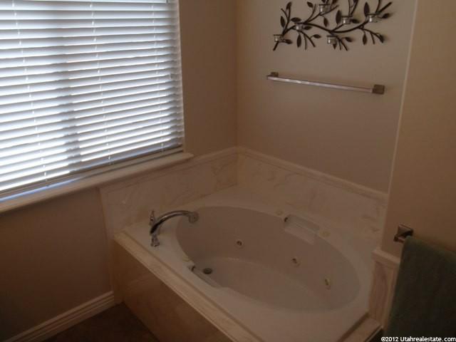 2671 W 2500 N, Farr West, UT 84404 — photo 2