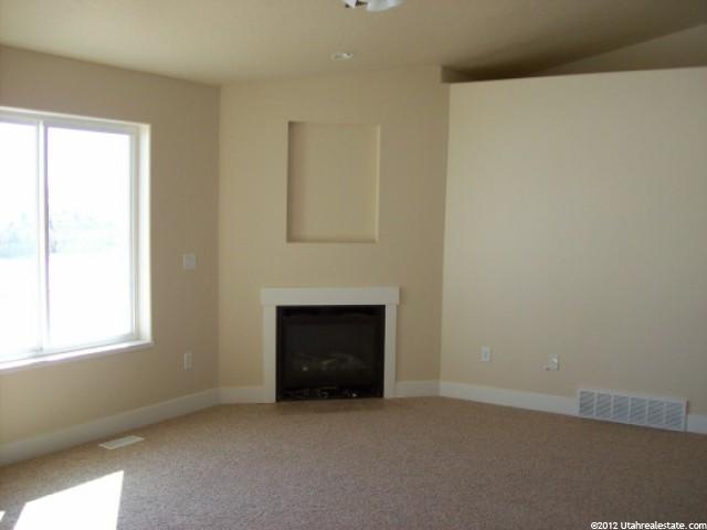 76 E 1700 S, Roosevelt, UT 84066 — photo 3