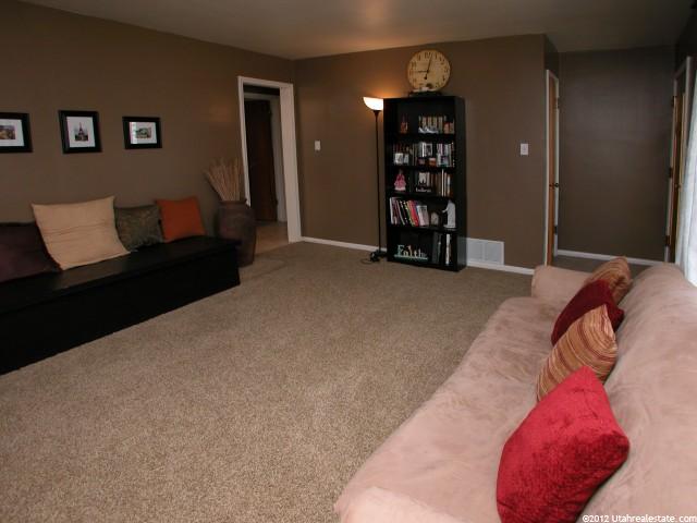 555 S 500 E, Clearfield, UT 84015 — photo 4