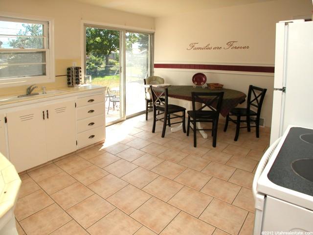 555 S 500 E, Clearfield, UT 84015 — photo 6