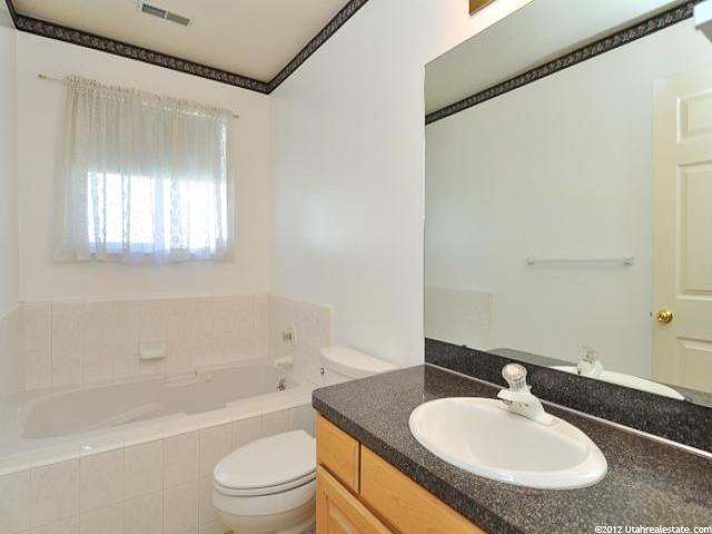 4136 S 900 E, South Ogden, UT 84403 — photo 7
