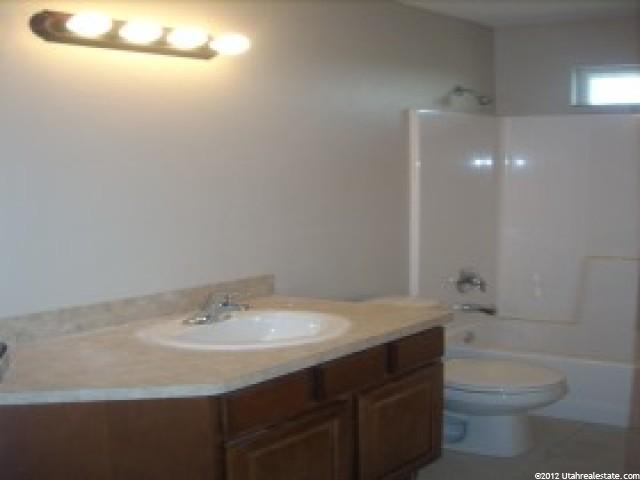 429 W 350 N #4, Tremonton, UT 84337 — photo 9