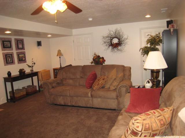 9052 Enchanted Oak Ln, Sandy, UT 84094 — photo 6
