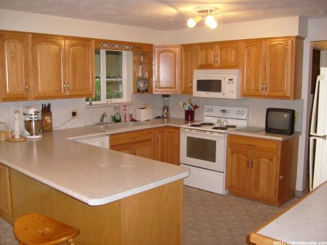 620 S 400 E, Kaysville, UT 84037 — photo 2