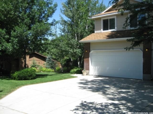 2479 E Glacier View Dr, Sandy, UT 84092 — photo 2
