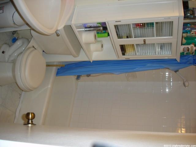 950 La Verde St, Layton, UT 84041 — photo 4