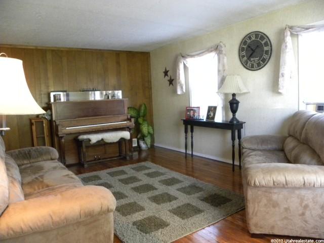 384 E 700 S, River Heights, UT 84321 — photo 5