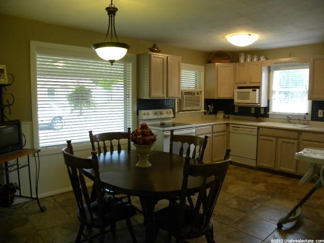 384 E 700 S, River Heights, UT 84321 — photo 6