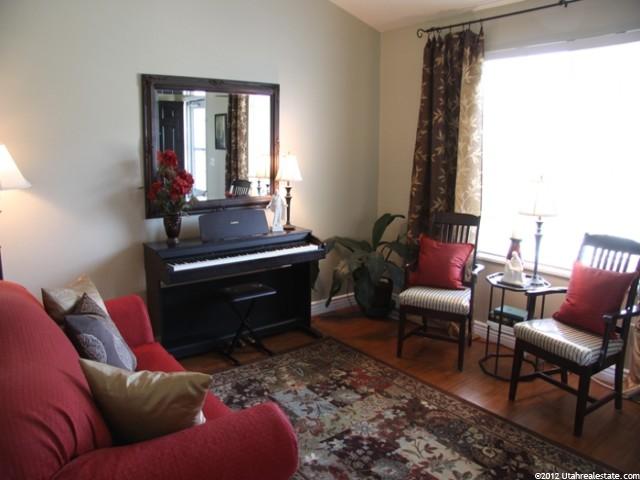 424 S 1250 E, Layton, UT 84041 — photo 2