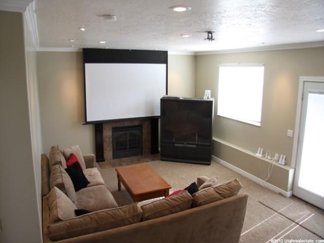 424 S 1250 E, Layton, UT 84041 — photo 9