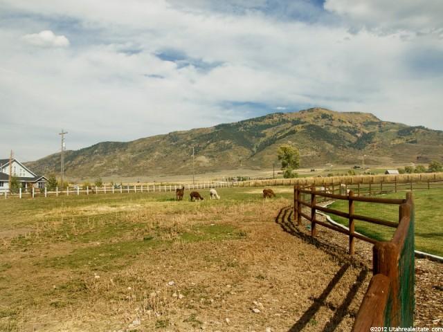 196 E Upper Loop Rd, Marion, UT 84036 — photo 4