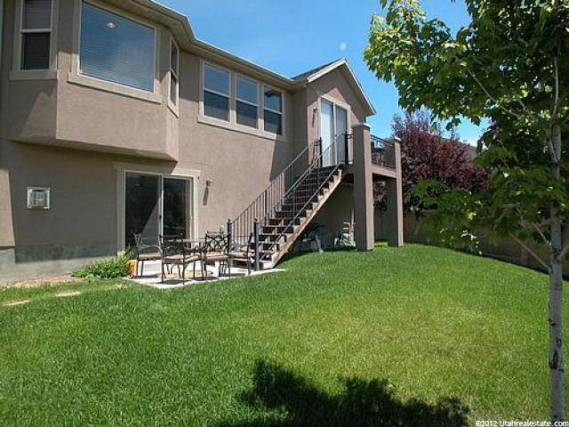 1934 E Bluffside Cir, Sandy, UT 84092 — photo 8