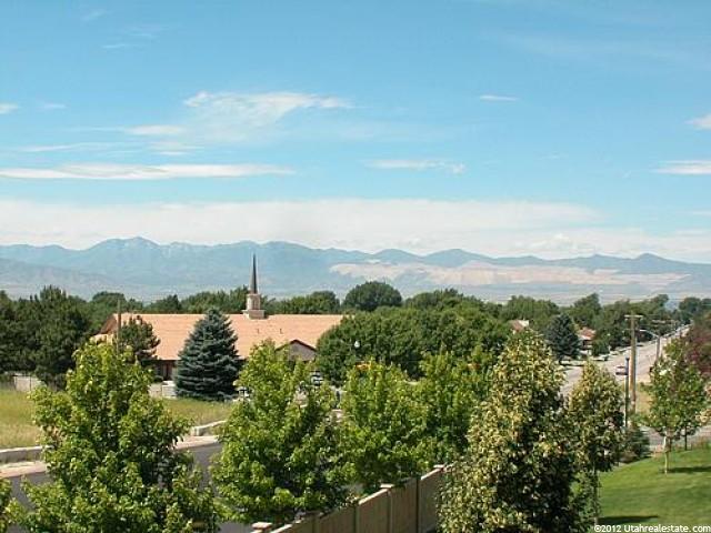 1934 E Bluffside Cir, Sandy, UT 84092 — photo 9