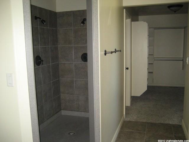 24 E 2450 N, Layton, UT 84041 — photo 9