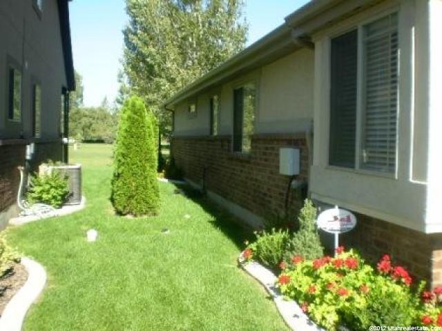 89 Hillsborough Dr, Pleasant View, UT 84414 — photo 12