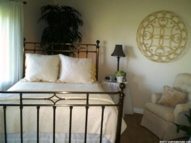 89 Hillsborough Dr, Pleasant View, UT 84414 — photo 8