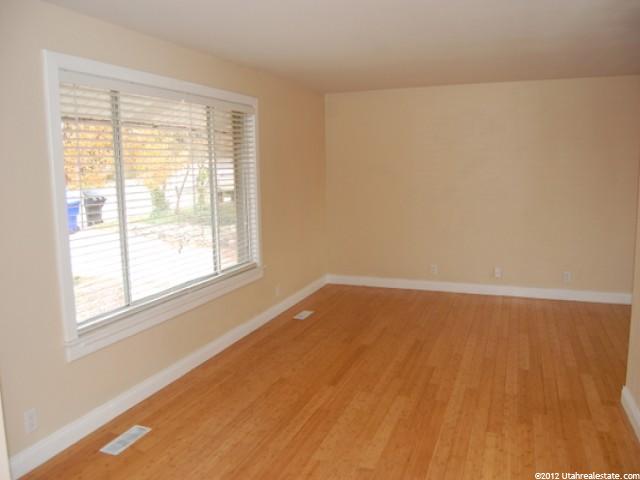 460 E 100 S, Centerville, UT 84014 — photo 2