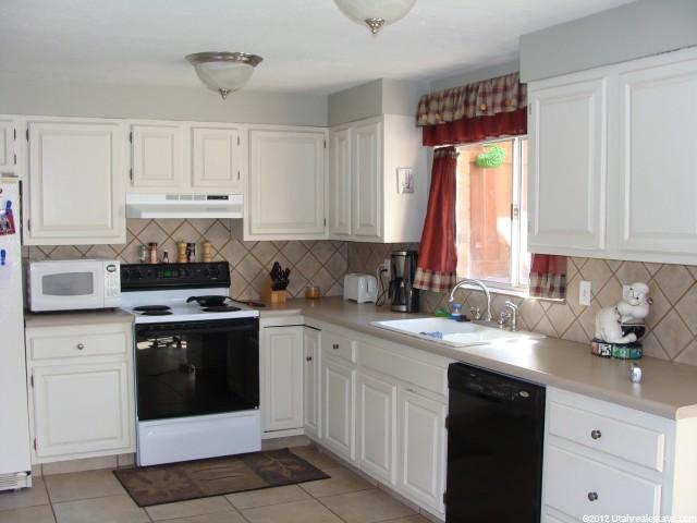 730 Baker Dr, Midvale, UT 84047 — photo 2