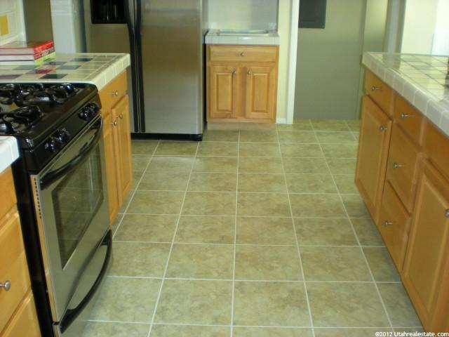 2253 S 200 E, Bountiful, UT 84010 — photo 11