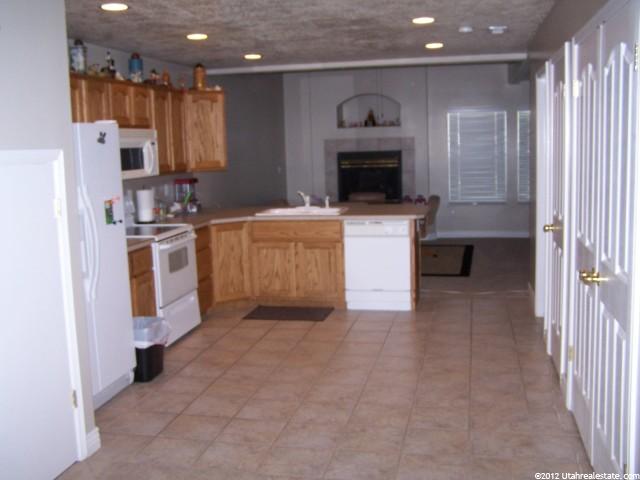 320 Willow Way, Pleasant View, UT 84414 — photo 3
