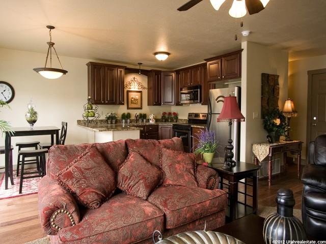2090 S Orchard Drive Dr, Bountiful, UT 84010 — photo 3