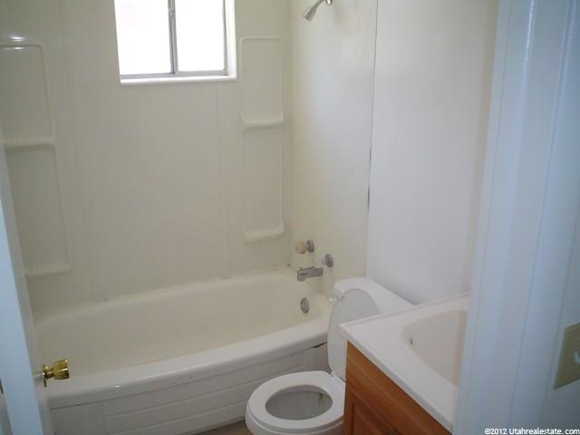 46 W 1500 S, Bountiful, UT 84010 — photo 5