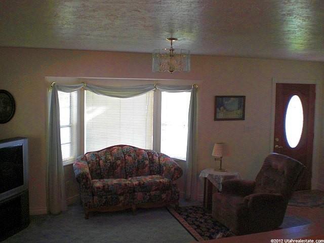 716 W 3500 S, Bountiful, UT 84010 — photo 2