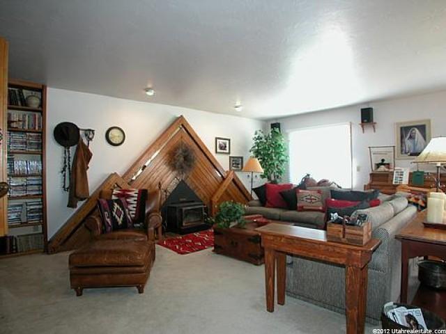 10237 S 2505 E, Sandy, UT 84092 — photo 6