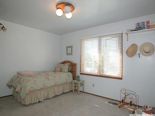 10237 S 2505 E, Sandy, UT 84092 — photo 9